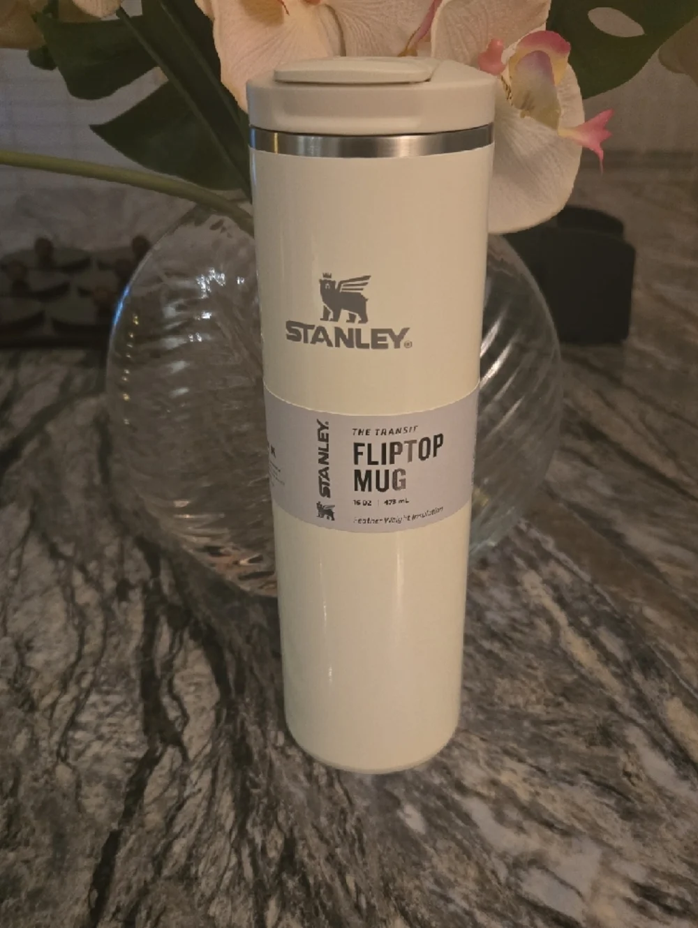 Stanley Cream Travel Tumbler - Insulated Stainless Accent - Picture 4 of 4